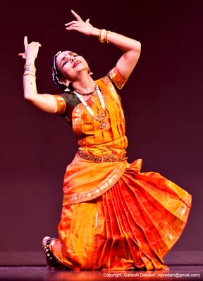 Wellesley Celebrates Indian Dance Performance